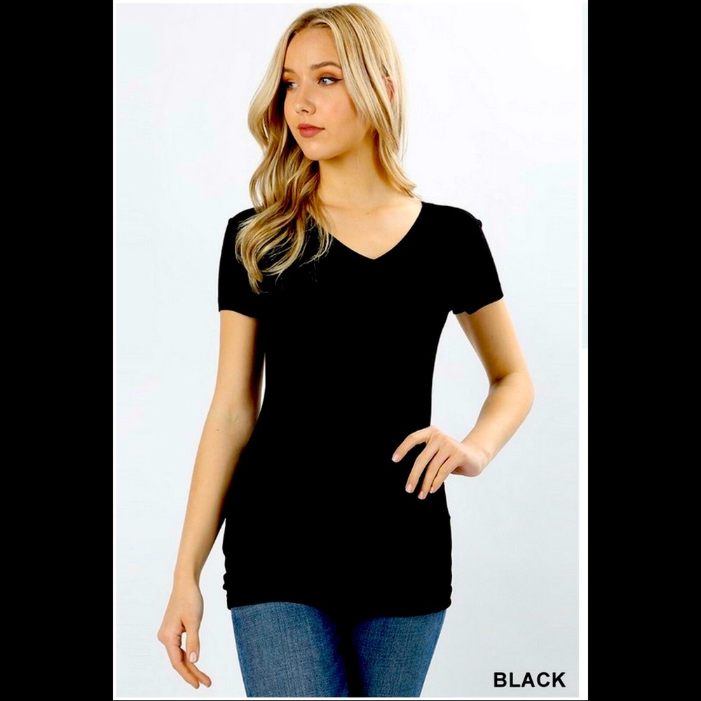 Zenana MUST HAVE Black Basic Top Size Small